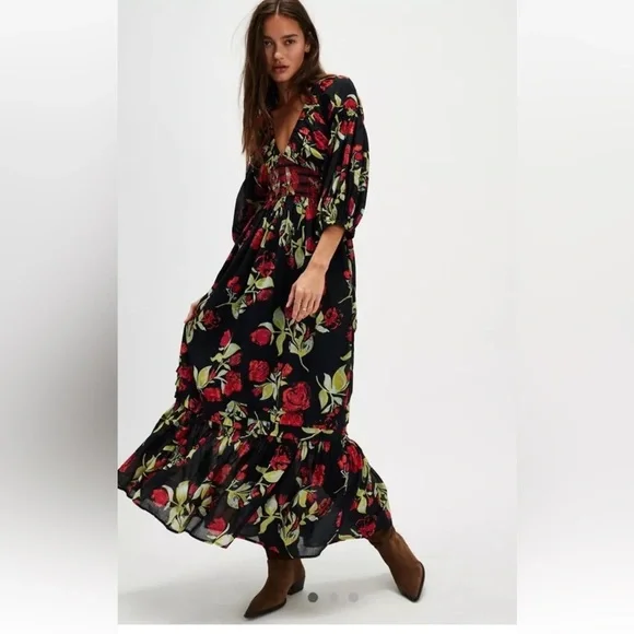golden hour maxi dress free people Small / Navy Combo